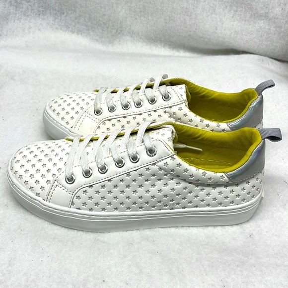 Old navy new star design sneakers girl sz 2 - Picture 2 of 8